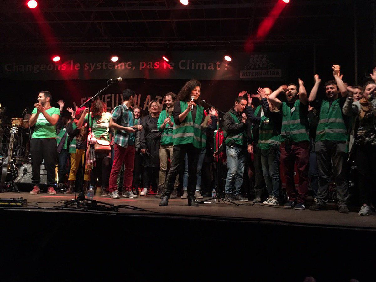 ActionJusClim75's tweet photo. 🎉 MERCI !!!! 🎉 Vous avez été plus de 25000 ce week-end au #village2017 pour découvrir les 200 #alternatives à la #transition #écologique https://t.co/Byk68QhQnZ