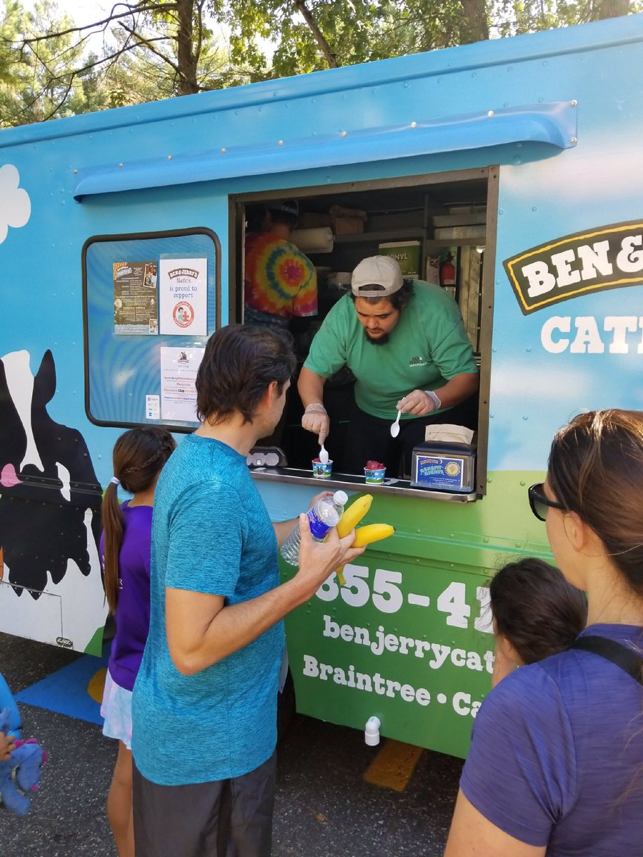 Congratulations to everyone who ran the 18th Annual #flutie5k today! We were too happy to reward everyone with free ice cream.