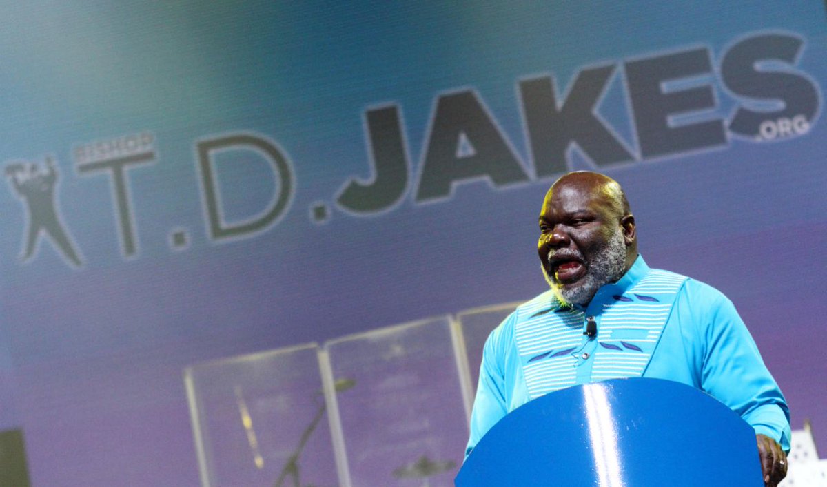 dbnexperience's tweet photo. It's normal to have set backs, it's a training ground. That's what strengthens you._ @BishopJakes #EssenceFestDBN 📸@sebzND https://t.co/MO5i8uKZIt