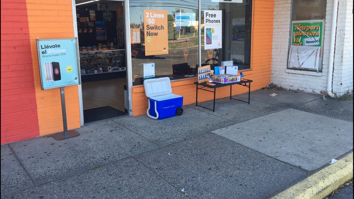 Zstorellc's tweet photo. @jjonesvip @SPG_Benny @SPG_Jose @VIPwireless #boostmobile https://t.co/dlNXtkKift