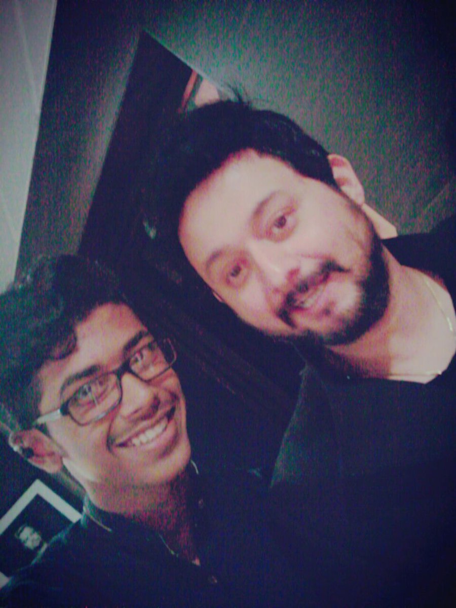 DaniishShaikh's tweet photo. Wish u many many happy returns of the day @Karande87793272 😘😘
God bless you... And #Njoy your day buddy..
#HaveBlast https://t.co/U66IJub3Wn