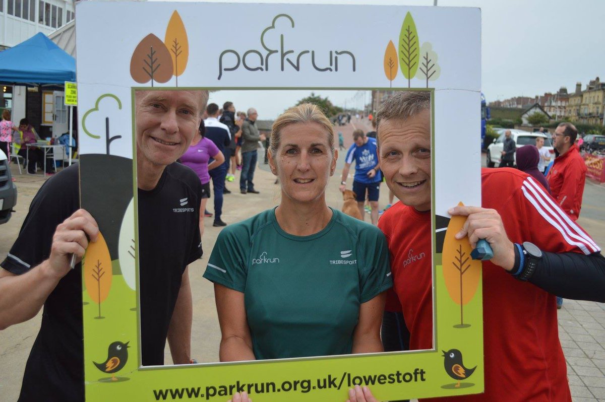 ayers_alison's tweet photo. @parkrunUK friendships formed at Parkrun showing off milestone t-shirts #lowestoftparkrun #loveparkrun 🌳 https://t.co/Wuy1Wyi8TZ