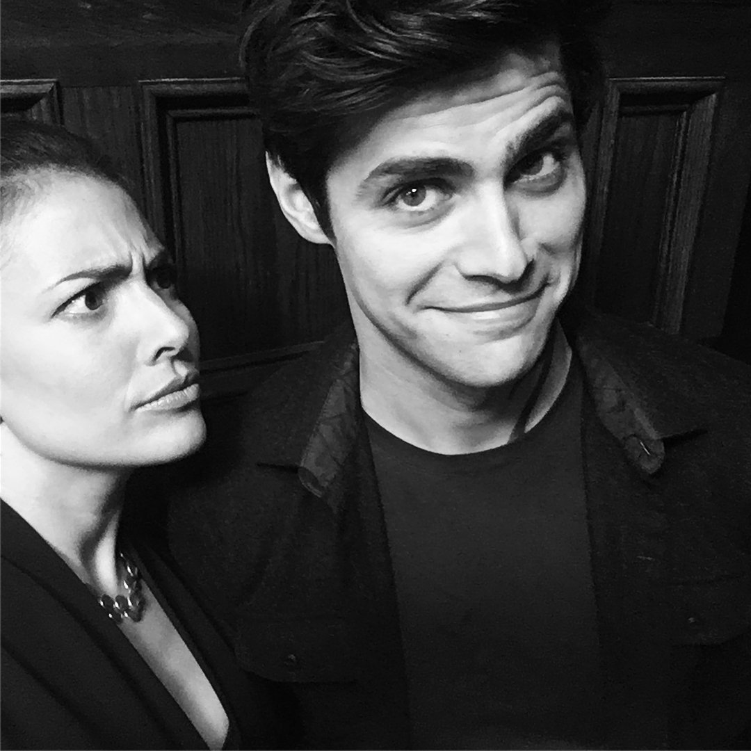 vanesap7_bts's tweet image. a Happy birthday from @NicolaNCD to @MatthewDaddario #Lightwoods #Shadowhunters