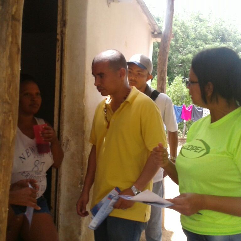 victor_jurado's tweet photo. Hoy #Domingo1 contacto directo en nuestra Parroquia Guzman Guillermo #FalconSeLevanta https://t.co/PkRdedlAeY