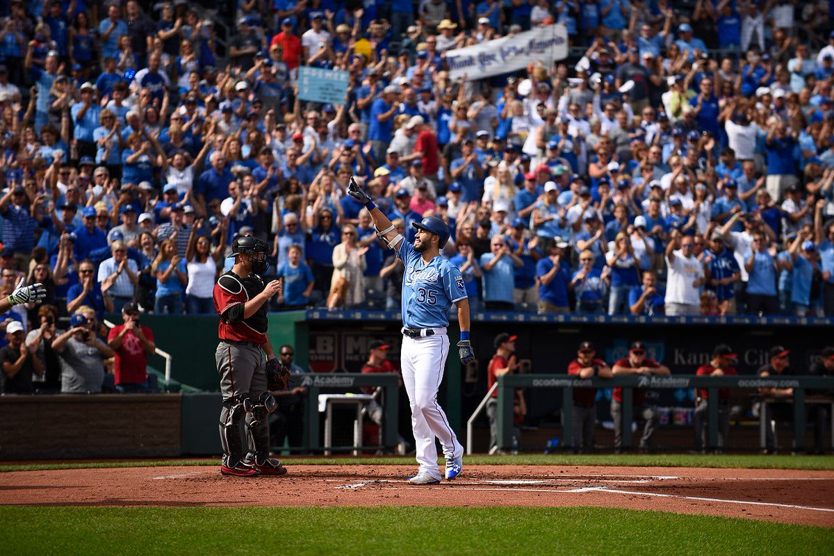Royals's tweet photo. For Kansas City. #RaisedRoyal https://t.co/THSX9PU3kt