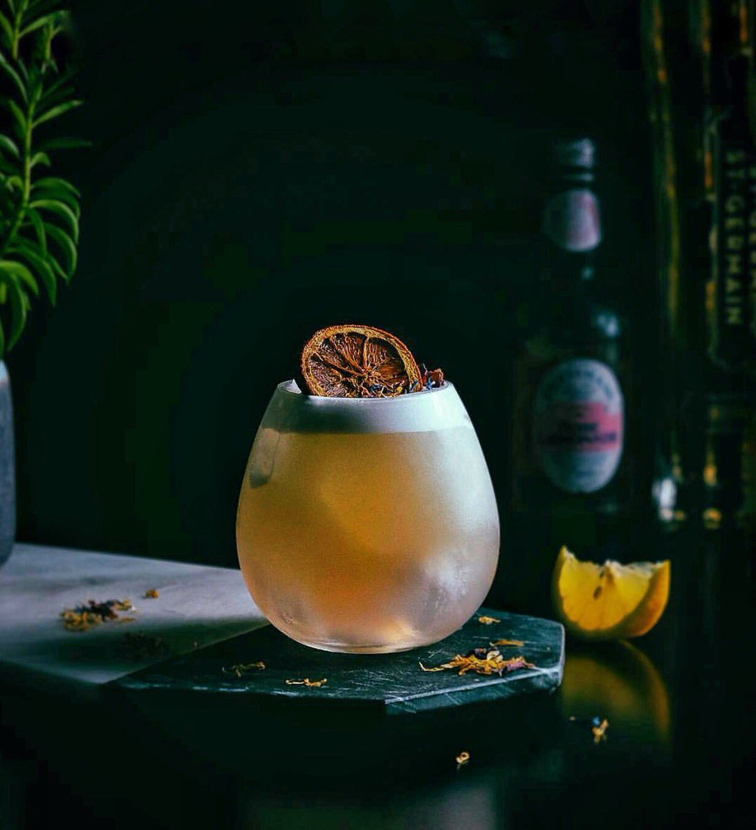 Milano_Green's tweet photo. To celebrate October we're trying the "Louis de Pointe du Lac". Seen on @quaffmagazine... had to make it w/ #MilanoGreen. // #VodkaSnob https://t.co/CNm3I93CXh
