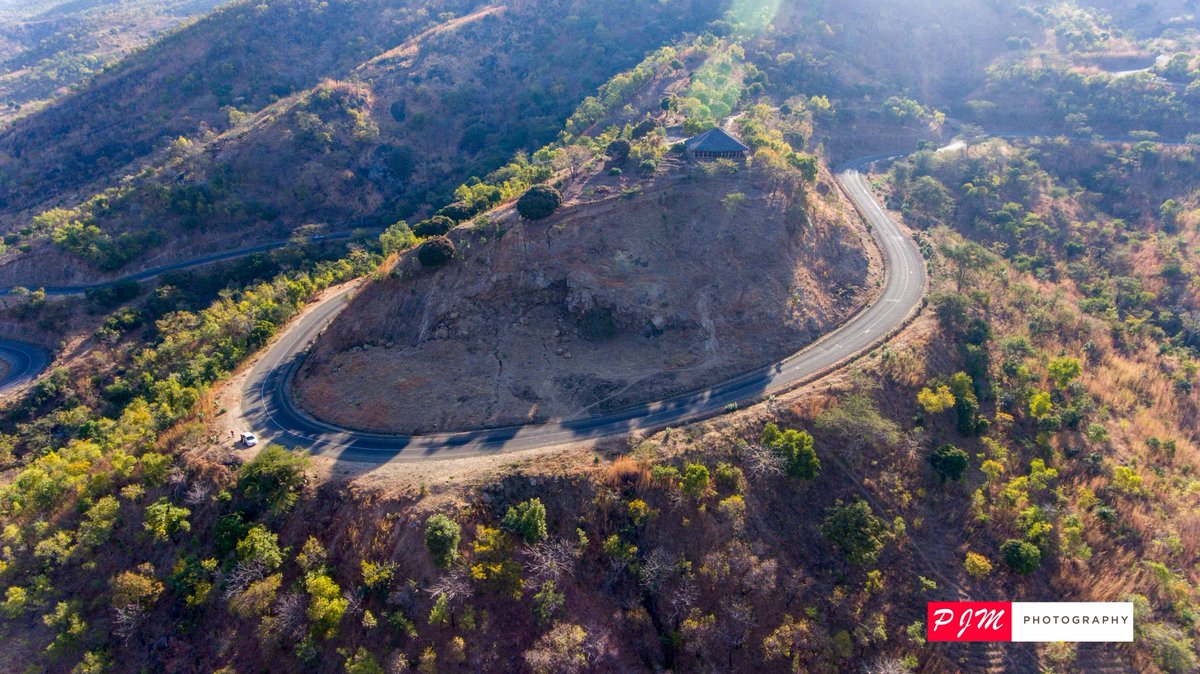 travel2malawi's tweet photo. Another view of the Masasa-Golomoti road (otherwise known as Khwekhwelele) in Dedza District.
One of Malawi's winding roads. https://t.co/bjqszOaR7G