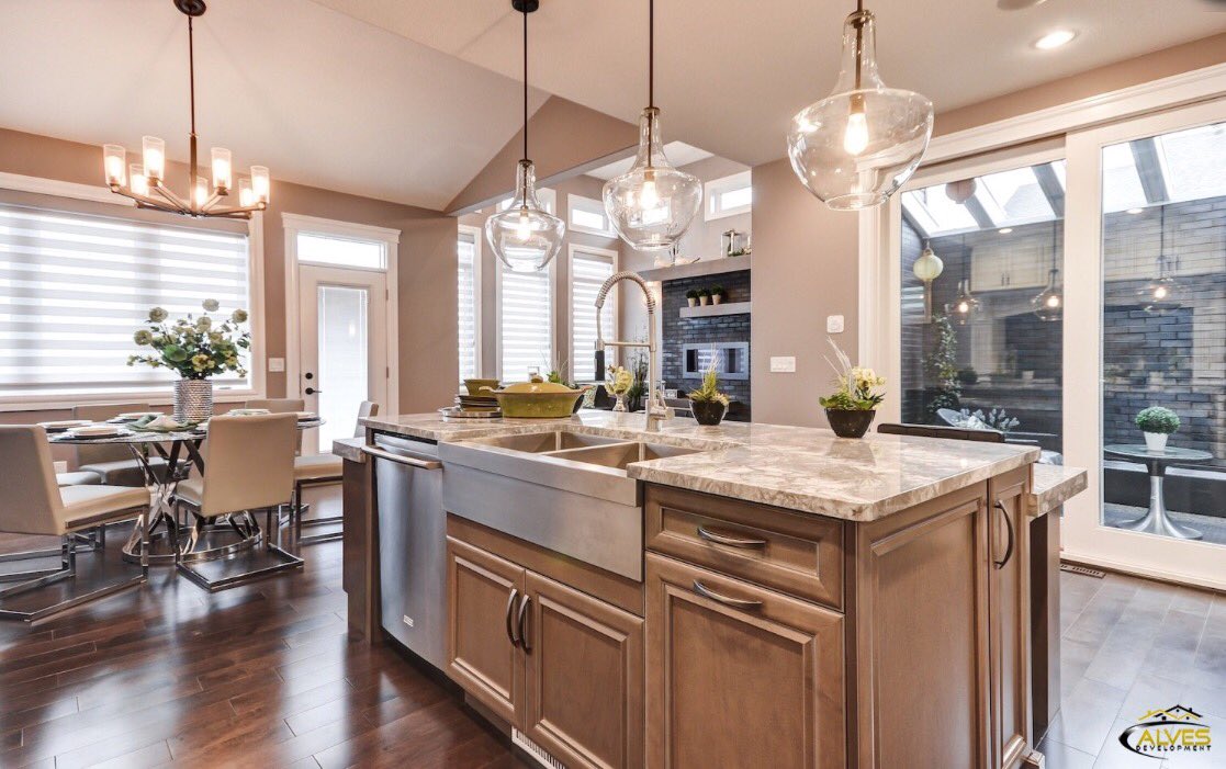alvescustom's tweet photo. At Alves Development, we believe your home should be distinctive…individual…a reflection of you. 

#CustomHomes #yeghomebuilder #kitcheninsp https://t.co/9SINvlhpm7