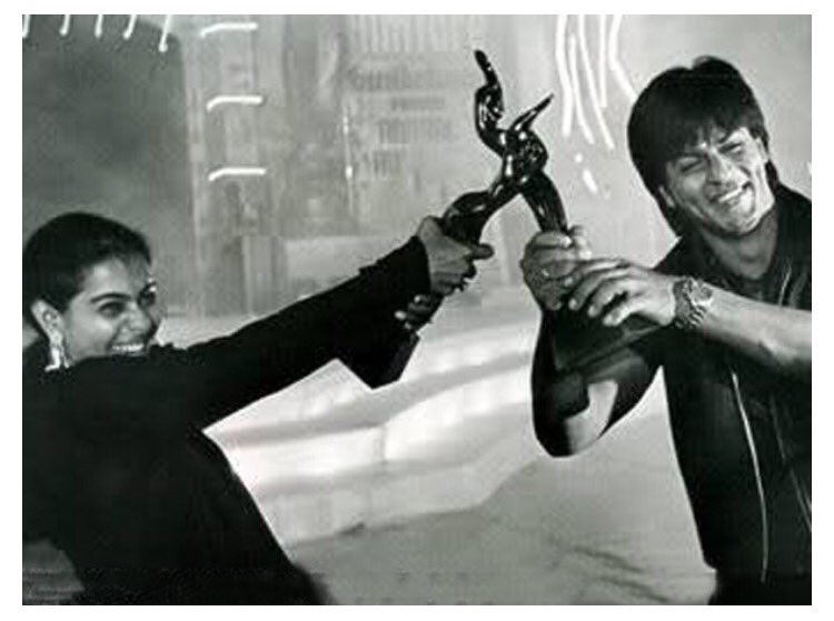 Nostalgia trip with Bollywood's favourite on-screen couple <a href="/iamsrk/">Shah Rukh Khan</a> and <a href="/KajolAtUN/">Kajol</a>!