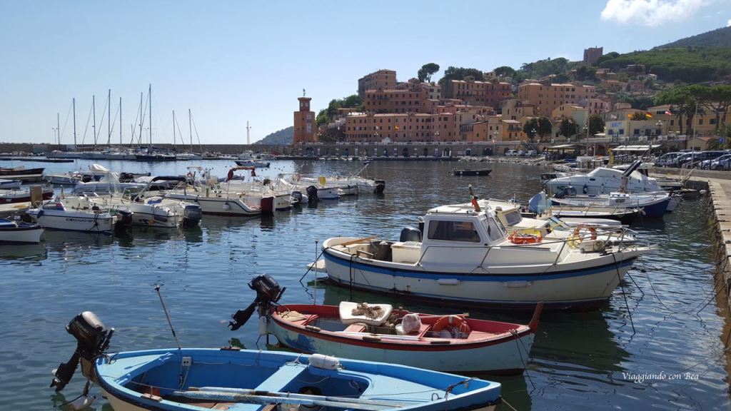 ViaggiaconBea's tweet photo. Rio Marina il paese che brilla https://t.co/aiHzksZ5XT https://t.co/QWk9VfwBdb