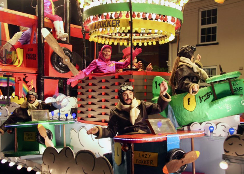 AroundWelly's tweet photo. Fabulous turnout for Wellington Carnival last night despite the wind and rain. Loads more photos at https://t.co/FLhquoNIrU https://t.co/cu7dErso6j