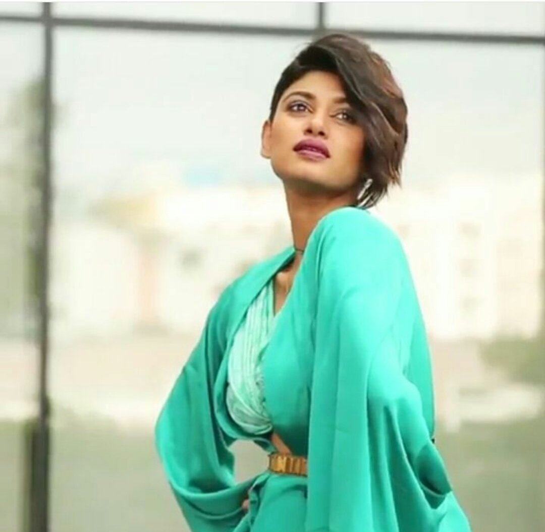 KollywoodCinima's tweet photo. . @OviyaaSweetz Beautiful Angel #BiggBossTamil #BigBossTamil People Choice #Oviya #Oviyaa New Look https://t.co/1CNYRdWQ6t