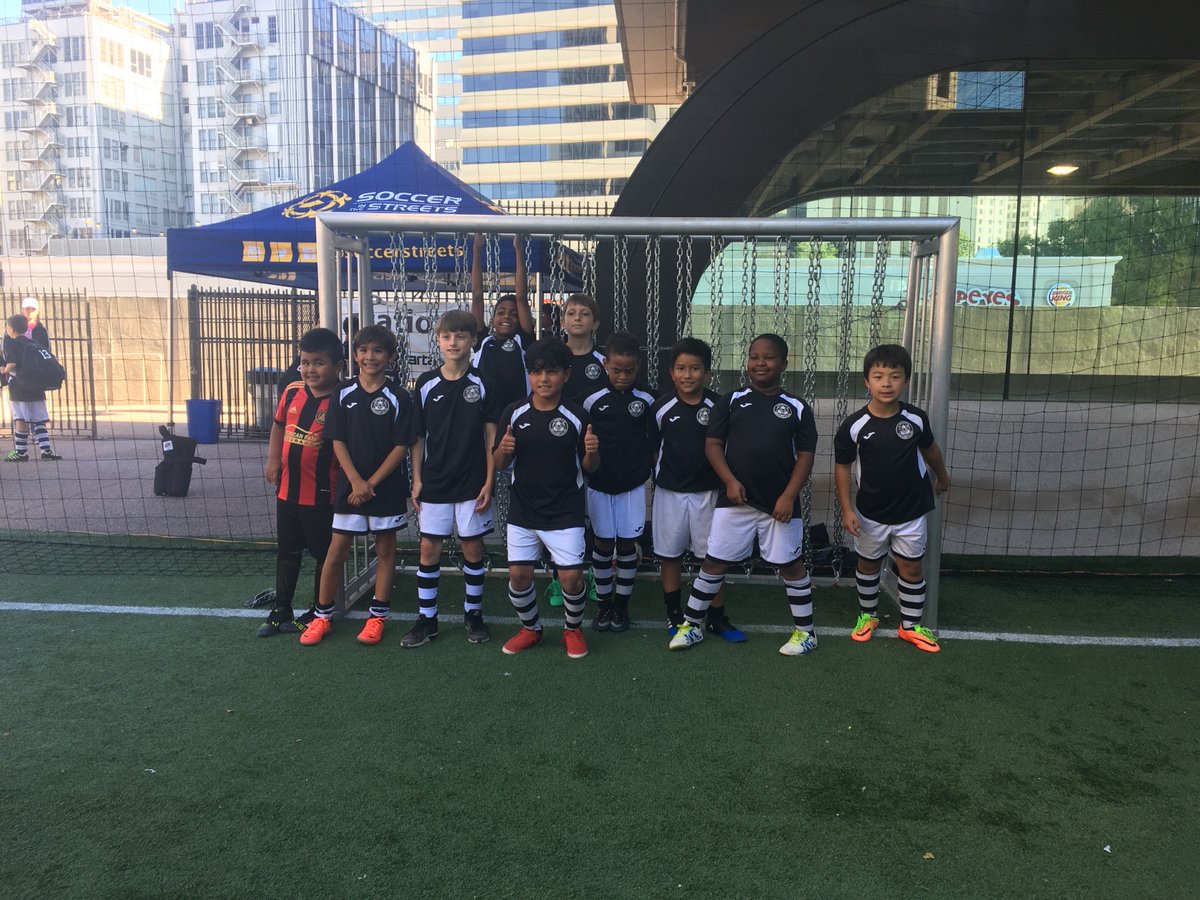 LibertySocClub's tweet photo. Sunday Soccer @soccerstreets 
We're having a blast! #LibertySoccer #StationSoccer #football3 https://t.co/rJfX5MOMVQ