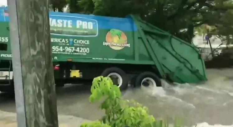 Boil-water advisory lifted for Hollywood residents bit.ly/2yBv5Qc?utm_me… https://t.co/uzvgLGXQnC