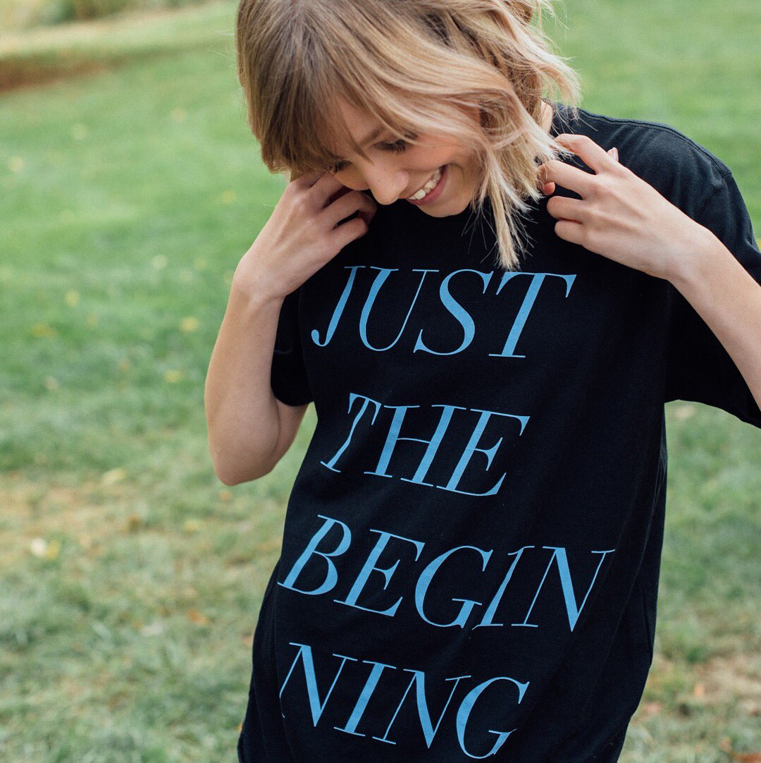 GraceVanderWaal's tweet photo. Visit my store for album bundles! I personally pick out all the items for you in hopes they fill you with happiness☺ https://t.co/qOvlbVCttI https://t.co/p0gcVRZ5TE