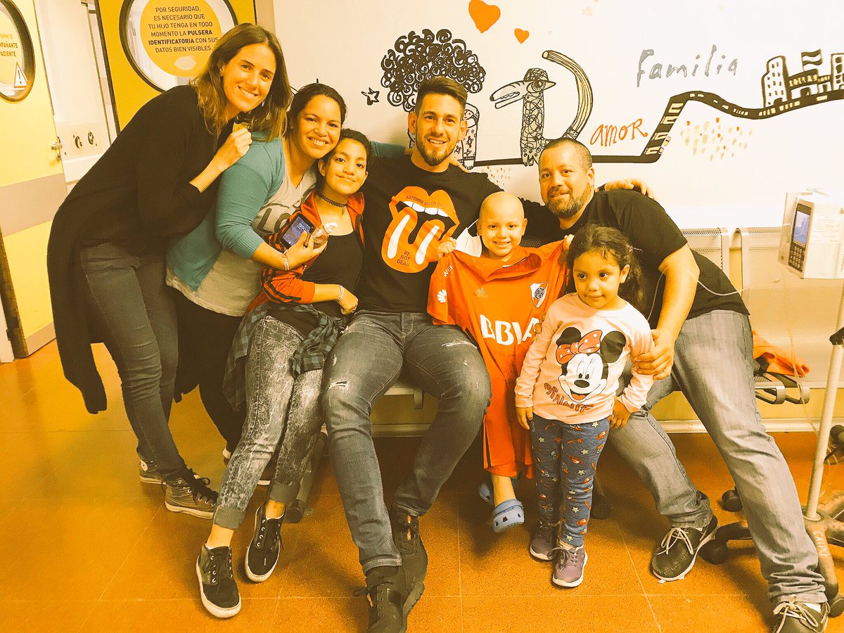 AbatallaOK's tweet photo. Se generaron varios rumores sobre mi conocimiento y amistad con Ciro ! 
Ciro es mi amigo y estoy en continuo contacto con él y su familia.
Mando un abrazo, muchas fuerzas y un cariño enorme a todas las familias y niños que pasan por esto a diario ❤️ https://t.co/3pdr6ocs7O