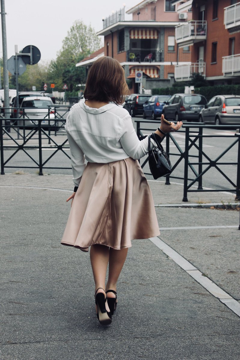 Balooscreations's tweet photo. #baloo #balooscreations
#circleskirt
#weddingchallenge
#fashion #diy #sew #sewingaddicted #creations #love #taffeta #fabric https://t.co/Inmg0w7l8h