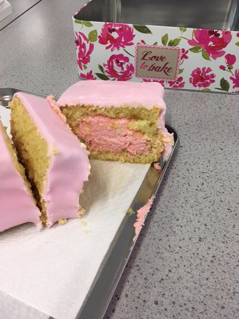 OswestryScience's tweet photo. A model ciliated epithelial cell from 4th form #biology prep, complete with a #buttercream nucleus. Well done, Beth! (#Yum) #scienceinaction https://t.co/xarib0i6TA