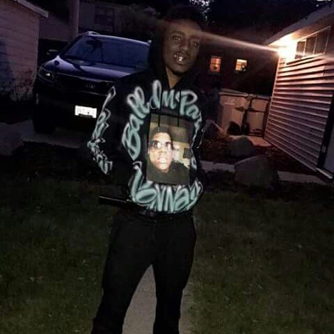 TrueHooper101's tweet image. Happy Birthday To My Brother 💪 Shit Fucked Up You Died Before Yo B-day 😪 I Love You Gee Im Really Going Through It 💯
#LongLiveMyBrother✨☝