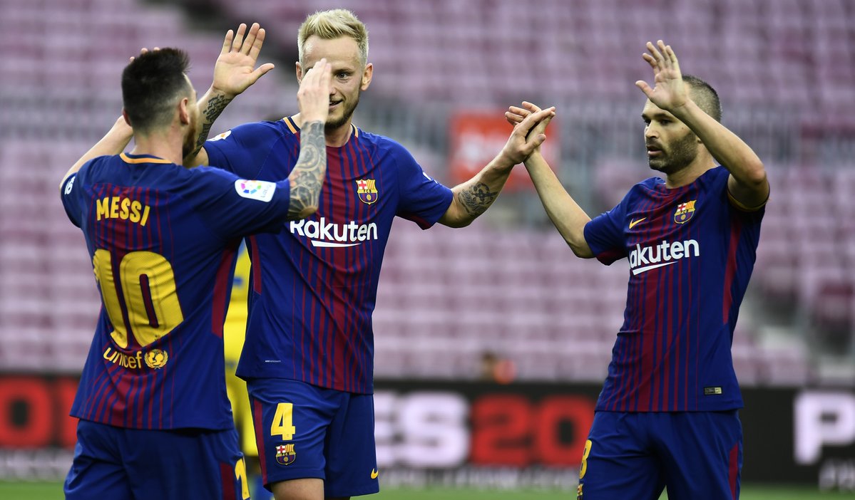 Forcabarca_a's tweet photo. 45 - #الاسطورة ميسي بـ 45 هدفا لبرشلونة عام 2017 اكثر بـ 14 هدف من اي لاعب آخر في الليغا #برشلونة_لاس_بالماس https://t.co/j9QaEts71r