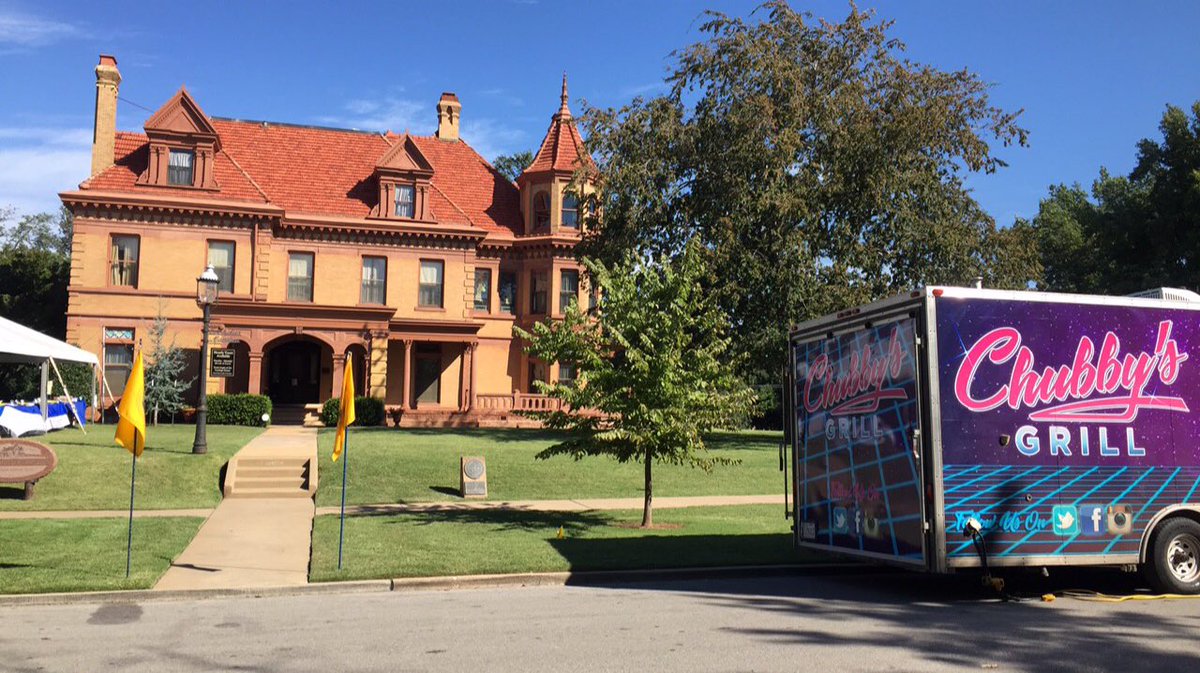 Chubbys_Grill's tweet photo. At the Overholser Mansion today til 5pm! Come out and see us! #burgers #loadedfries #friedtacos #overholsermansion #fatherofokc https://t.co/baD9WZkgkj