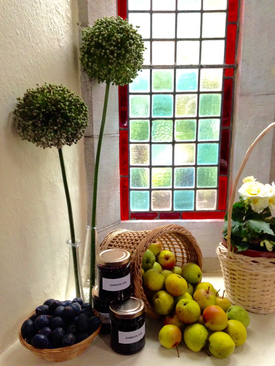 KingscourtUnion's tweet photo. A beautiful service &amp; a packed church for Harvest Service in St. David's, Syddan (Lobinstown) .@kingscourtpar #Syddan #Lobinstown #Meath https://t.co/q6C8Cq1xWN
