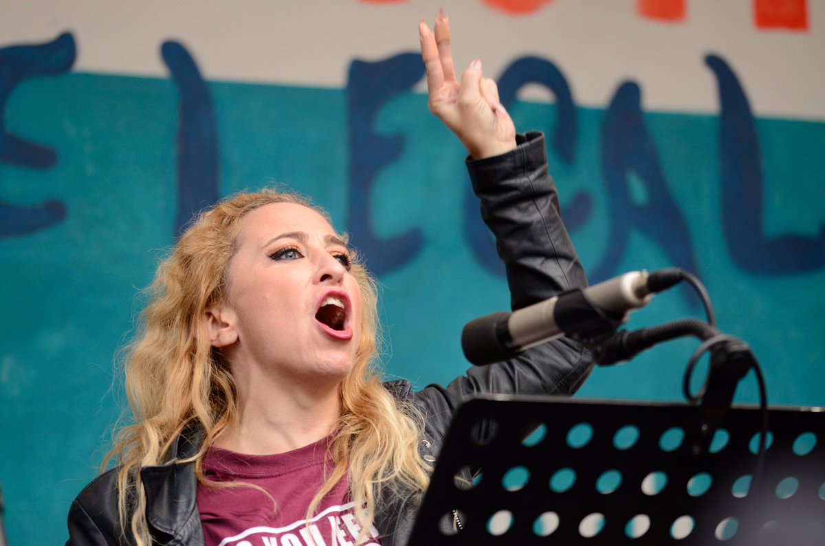 __Eoin's tweet photo. Absolutely stunning speech by @LadyGrew of @SWAIIreland at @freesafelegal #ARCMarch2017 yesterday. Tiocfaidh รกr mnรก! https://t.co/Xgx0ftkEUh