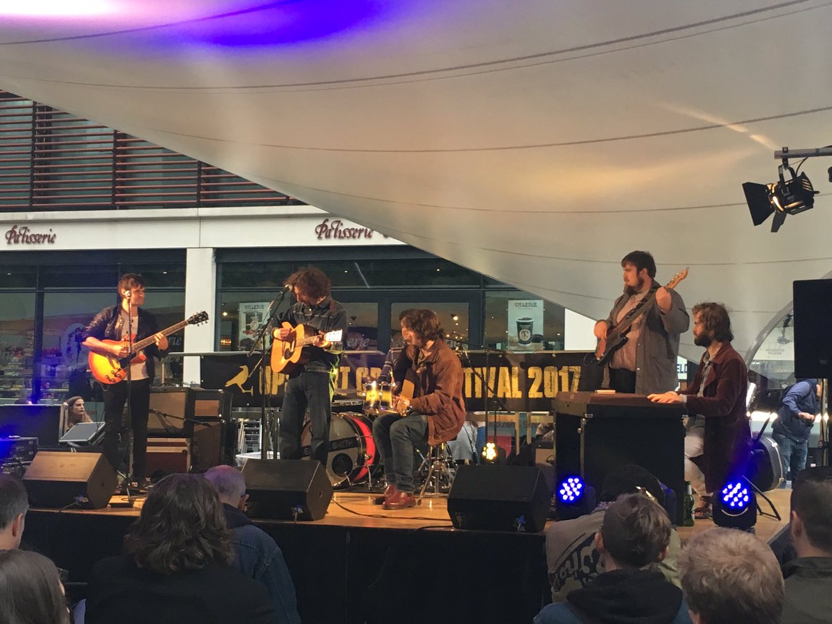 upstartcrowfest's tweet photo. Past the halfway point, and @Felix_Holt_ have just taken to the stage! #upstartcrowfestival https://t.co/V3xUsVLgGi