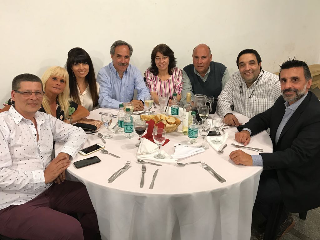 joserarteaga's tweet photo. Participamos de la cena por el 32° aniversario de #CILHO, institución clave en la vida social y cultural de #LosHornos https://t.co/5J8mn8r6u1