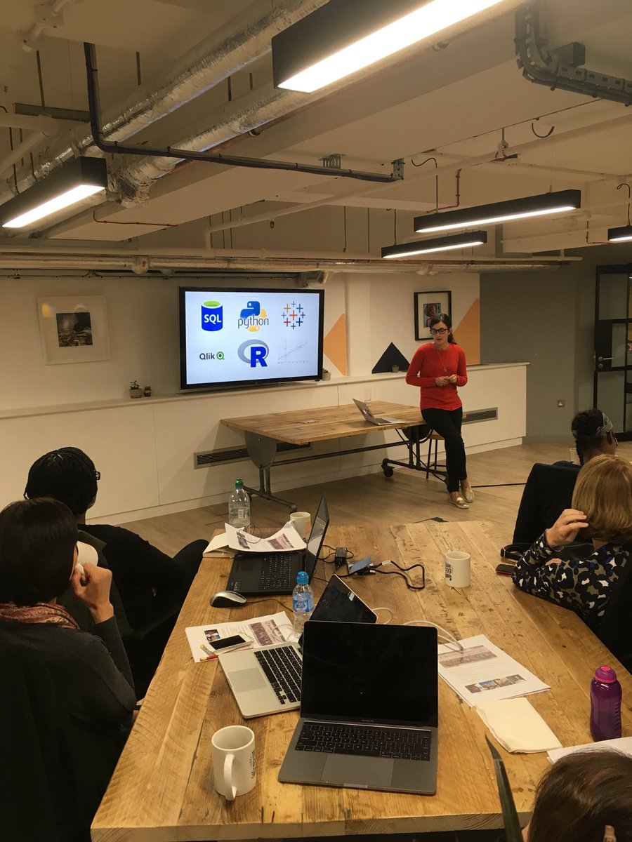 keboolauk's tweet photo. Mariola Janiczkova talking about her Data Analyst journey and how #DataGirls helped her find the career she’s passionate about #czechitas https://t.co/mp8vVRK9X1