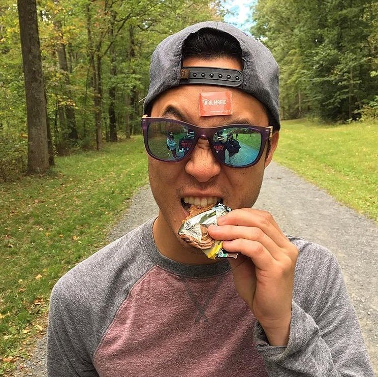 OhRanger's tweet photo. @everydayshots met Olive, our four-legged Trail Angel, on the AT yesterday, and got a little @clifbar #trailmagic … https://t.co/kP2RBYxxGR https://t.co/Qodrm5iYZz