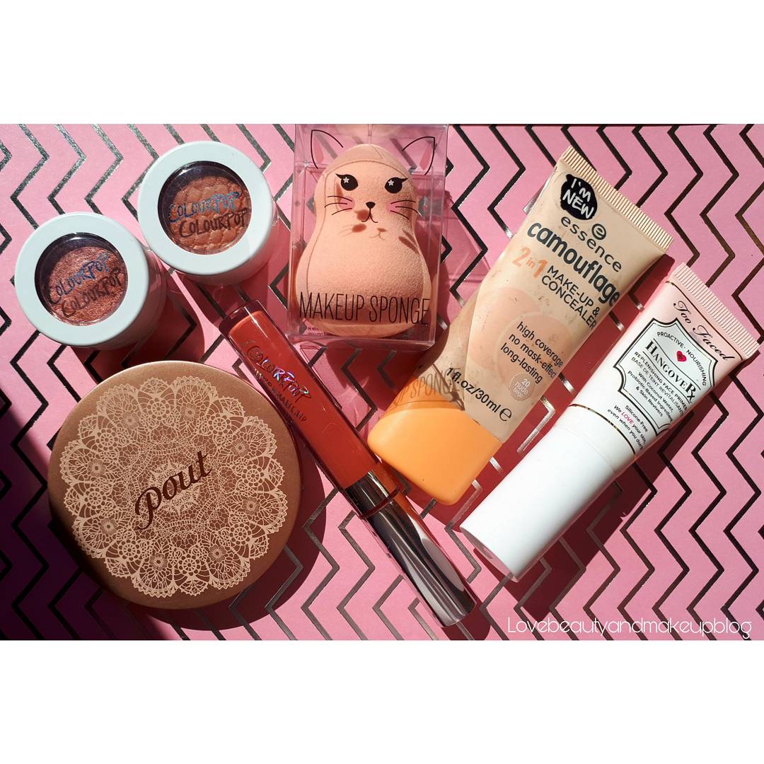 Lovemakeup95's tweet photo. Sunday essentials 🍂#makeup #makeupJunkie #bloggerstribe #mua #toofaced #Colourpop #makeupaddict #muotd https://t.co/sWG9a68RPo