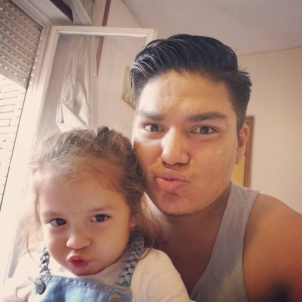 eMarshallQ's tweet photo. #love #bebe #princesaPey #marshallstyle https://t.co/HxQIp0vcwF https://t.co/IdW3scAHyP