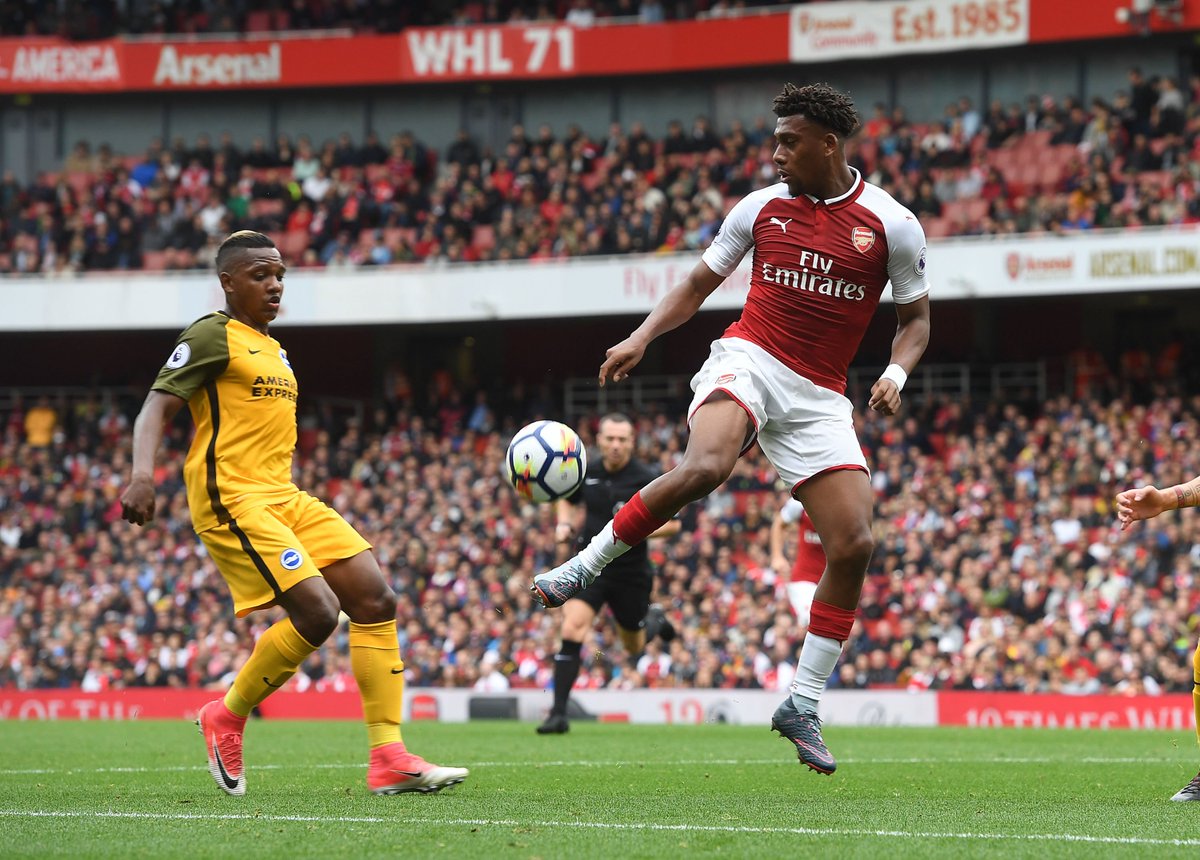 Arsenal's tweet photo. Touch, @alexiwobi 👌

#AFCvBHA https://t.co/mnIsxqBrEL