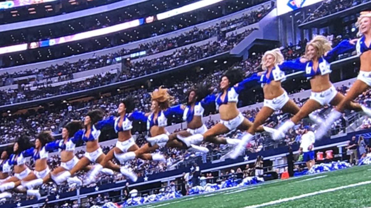 jeffk_cowboys's tweet photo. Often imitated. Never duplicated @DCCheerleaders #dropsplit 🙀 #CowboysNation https://t.co/CZQOUZ8uOd