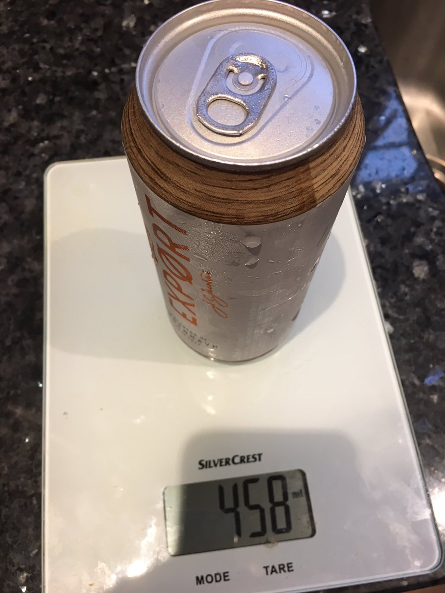 droffats61's tweet photo. Hey @carlsberg what's this about? The unopened can is half what it should be ๐ฉI'm thirsty ... #lightestcanever #glasshalfempty #nothalffull https://t.co/3C910F7cvg