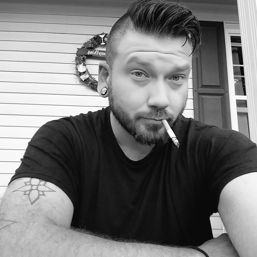 Feverwhite's tweet image. #NewProfilePic