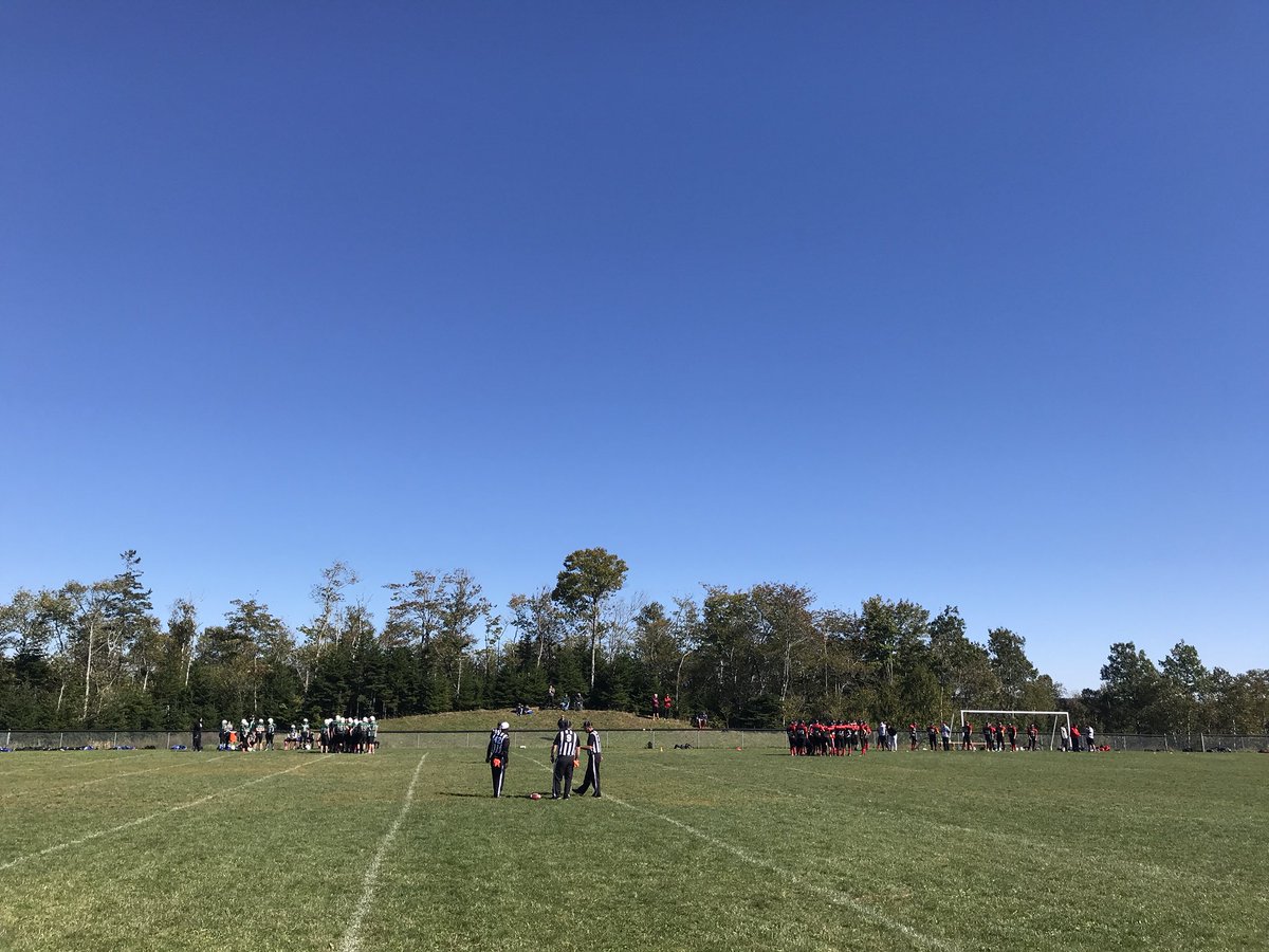 BexSaunders7's tweet photo. Chuffing gorgeous October day!! #IsItReallyFall? https://t.co/nP8Ei0KkZd