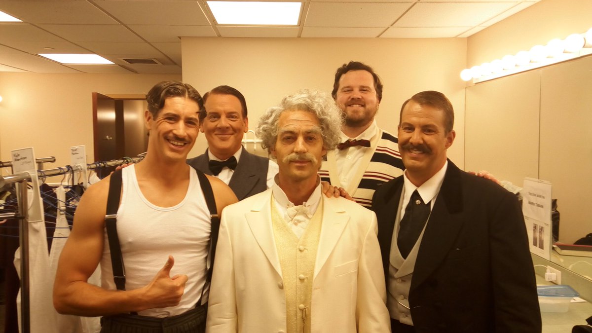 KennethMattice's tweet image. A fun post 4 both @Barihunks &amp;amp; @BariChunks of the awesome low voices B4 the last World Premiere performance of @TESLA_Opera - @carsonkievman