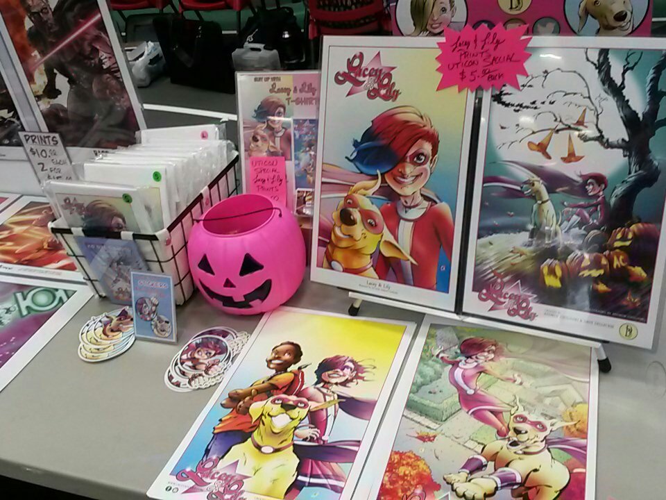 InkPuddle's tweet image. It's @laceyandlily at @UticonComicShow! #Uticon