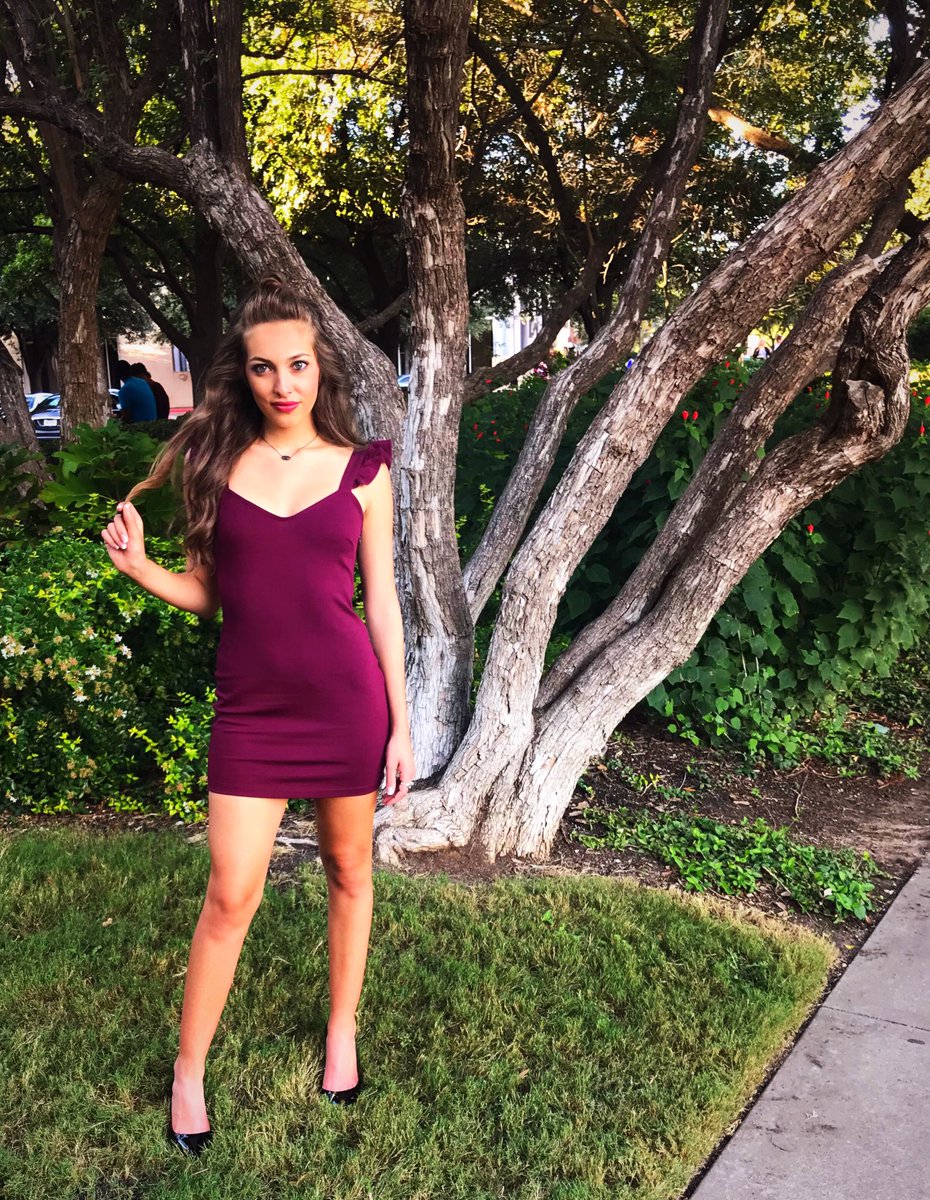 SavyHayek's tweet photo. ❣️Happy Hoco❣️ https://t.co/2v6hxuRwLU