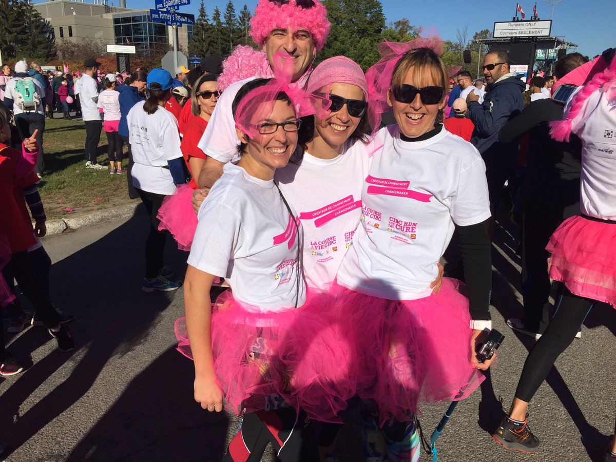 GuietAurelien's tweet photo. La course pour la vie #société canadienneducancer avec les collègues du #lyceeclaudel d'Ottawa. Joyeux moment https://t.co/XXiP4fHc67