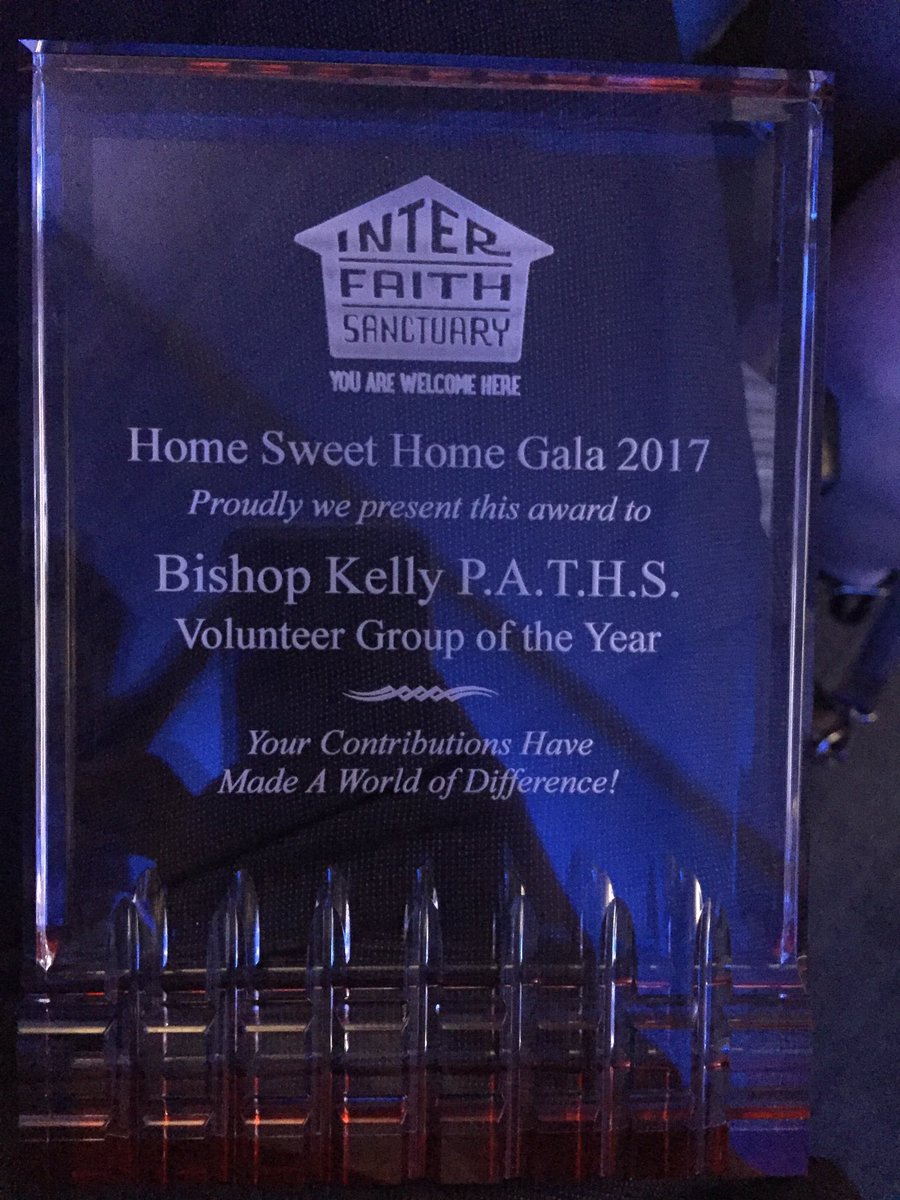 OohAhhBK's tweet image. Congrats BK PATHS program and all the past and present student volunteers.Recognized as volunteer group of the year by Interfaith!