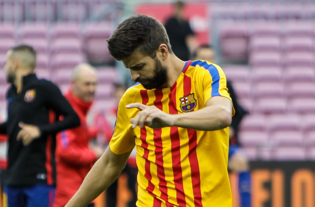 mundodeportivo's tweet photo. Piqué, muy emocionado: "Soy y me siento catalán y hoy estoy orgulloso de la gente de Catalunya"  https://t.co/1HTbta6EM7 https://t.co/TmVf3ZRzeY