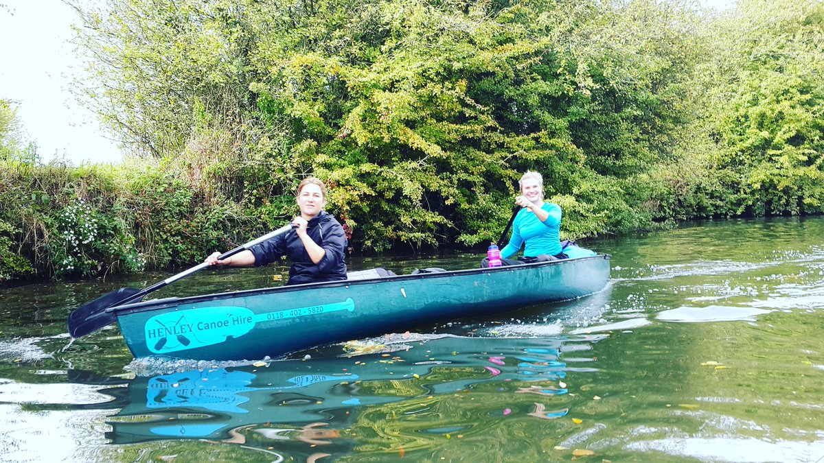 Women4Adventure's tweet photo. Canoeing trip along #RiverThames  with friends. What a way to explore England! Thank you @scretadventures . @VisitBritain @visitreadinguk https://t.co/30VHWhaz3s