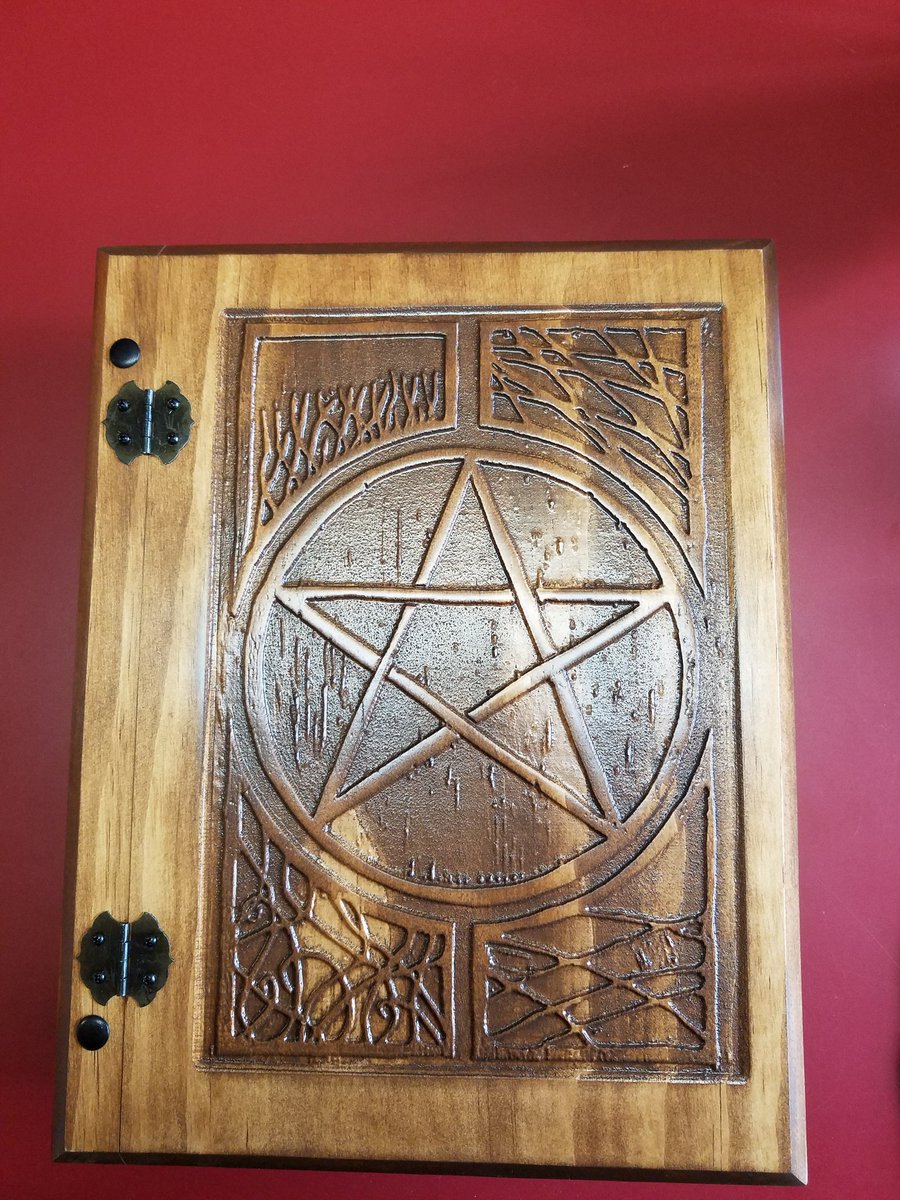 TinasThisAnThat's tweet photo. Beautiful handmade blank Book of Shadows. Ready for your spells and rituals!! $69!! #flyonover #magicisbrewing #witch #wicca #BlessedBe https://t.co/rVvBuwoNNt