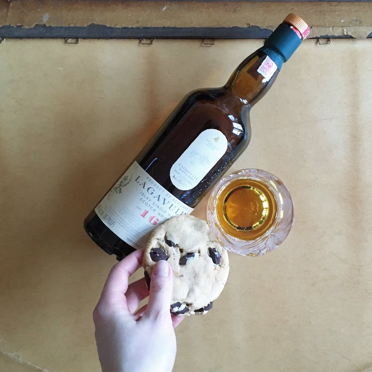 October is #NationalDessertMonth! Starting it off right with Heather &amp; Peat cookies with @LagavulinWhisky. Follow IG for #31DaysofDessert 🍪🥃