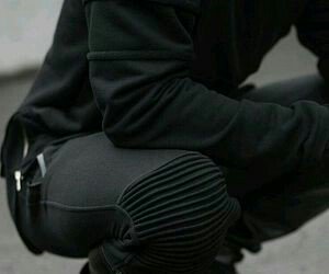 IngenuousThief's tweet image. 『✘﹣﹣ ❝I·ᴍ ᴊᴜsᴛ ᴀɴ ᴀᴠᴇʀᴀɢᴇ ᴄɪᴛʏ ʙᴏʏ.❞ 』 

■ Oʀɪɢɪɴᴀʟ Cʜᴀʀᴀᴄᴛᴇʀ 
■ Lɪᴛᴇʀᴀᴛᴇ ᴀɴᴅ ᴅᴇsᴄʀɪᴘᴛɪᴠᴇ 
■ Mᴜʟᴛɪsʜɪᴘ ᴀɴᴅ ɢᴀʏ 
■ NSFW ᴀɴᴅ Oᴘᴇɴ DM