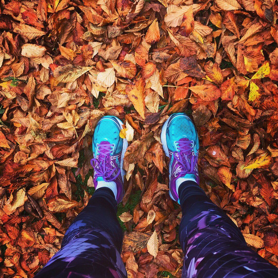 BeckiHall's tweet photo. It's 1st Oct-Which means the @Ronhill_UK #RunEveryDay #OctoberChallange! Those autumn leaves made it worthwhile. 4miles 👌🏼🏃🏻‍♀️🍁🍂 #runhappy https://t.co/S4kSWhQEmI