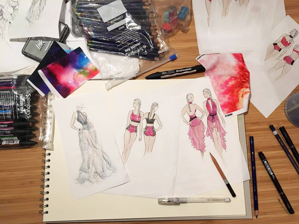 AlexPalphreyman's tweet photo. Sunday afternoon spent sketching and updating social media. #hellotwitter
#alexandramaydesigns #polefitness #poledance #universecollection https://t.co/wsEIUgEsWg